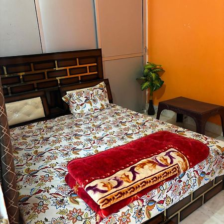 Shakuntala Guest House Ayodhya エクステリア 写真